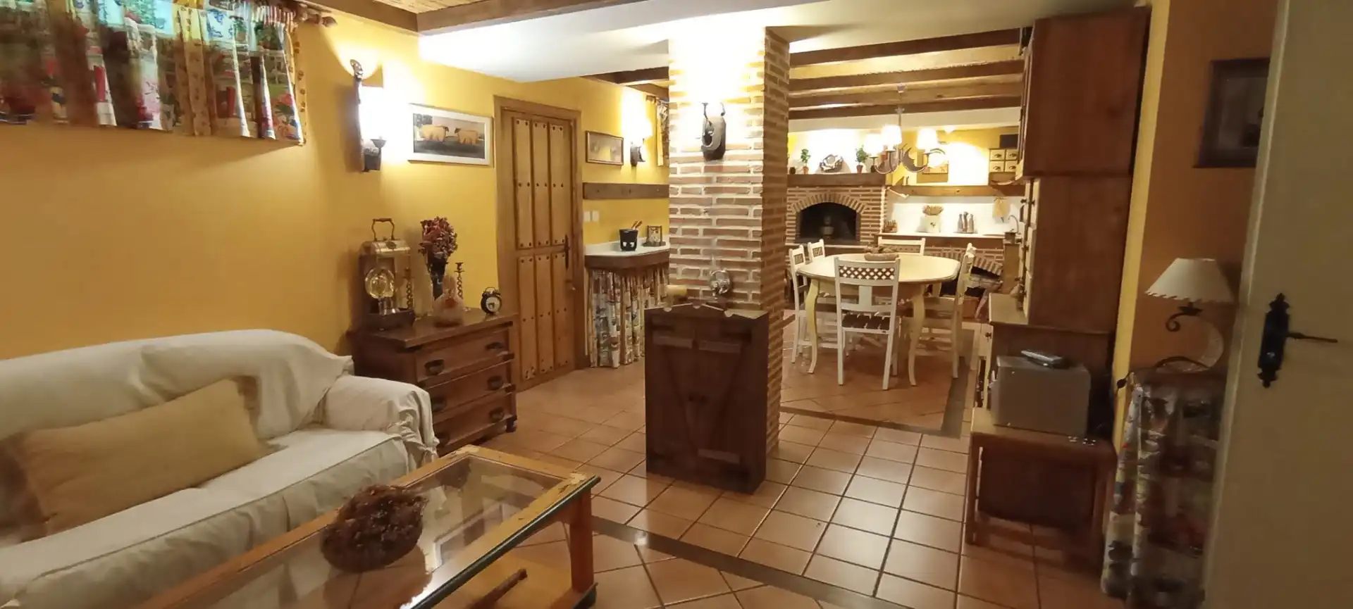 Menjador de Casa adosada en venda en Simancas amb Calefacció, Jardí privat i Parquet