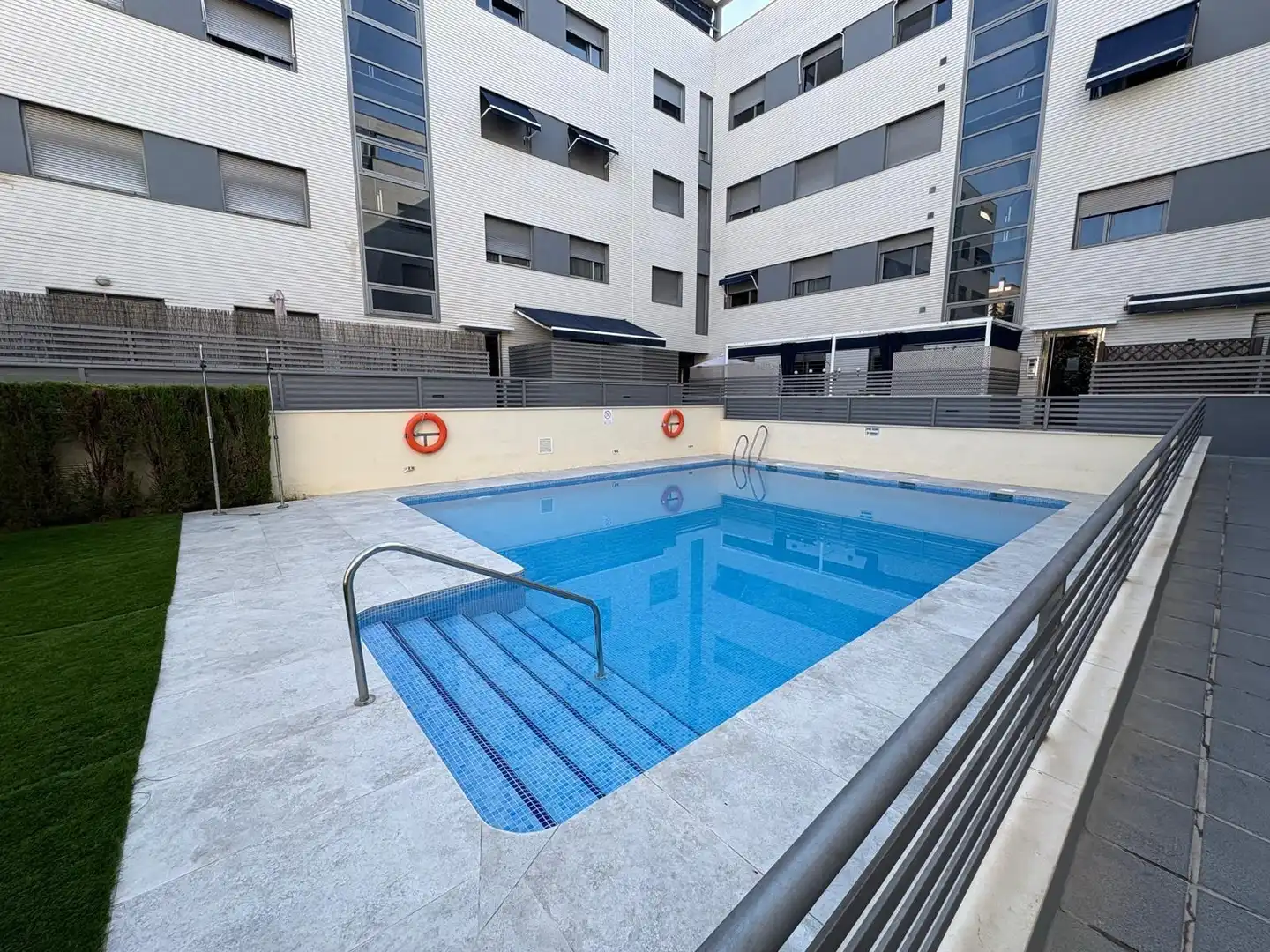 Piscina de Piso en venta en Córdoba con Aire acondicionado, Calefacción y Parquet