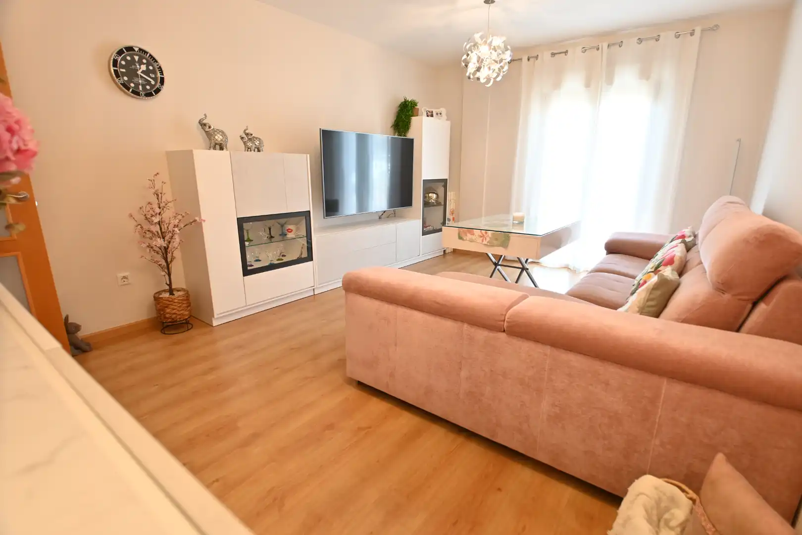 Living room of Flat for sale in La Zubia  with Air Conditioner, Storage room and Balcony