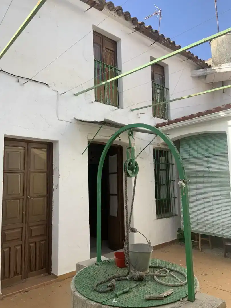 Vista exterior de Casa o xalet en venda en Cumbres Mayores amb Balcó