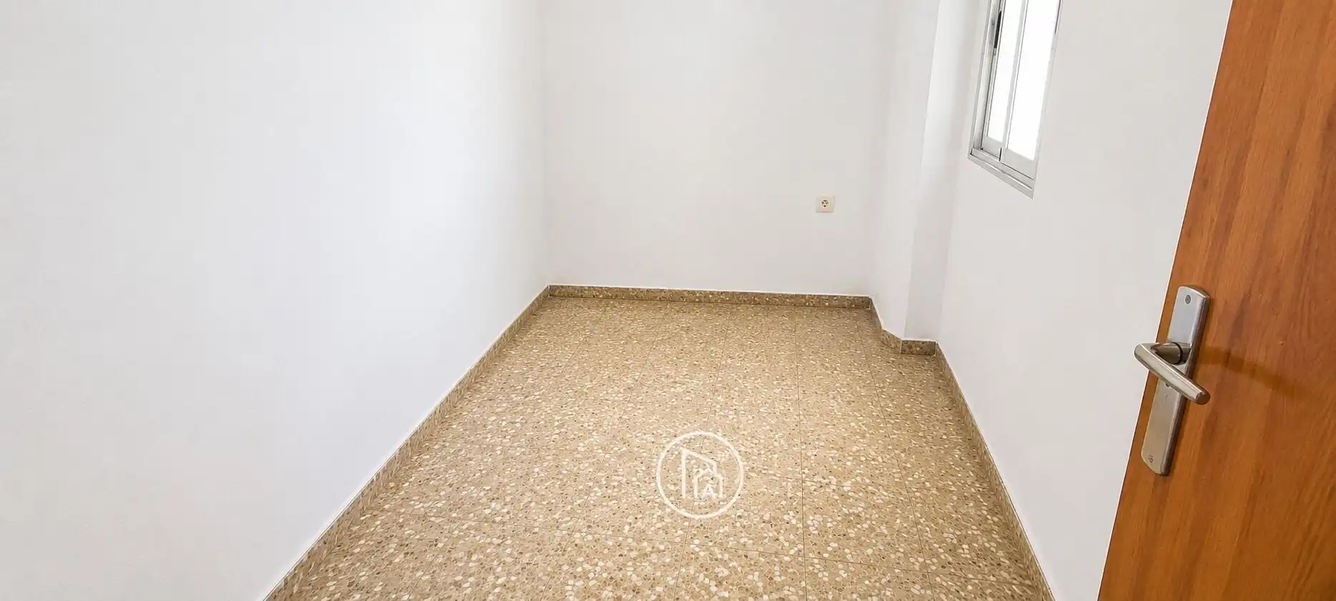 Habitación de Piso en venta en Paterna con Balcón