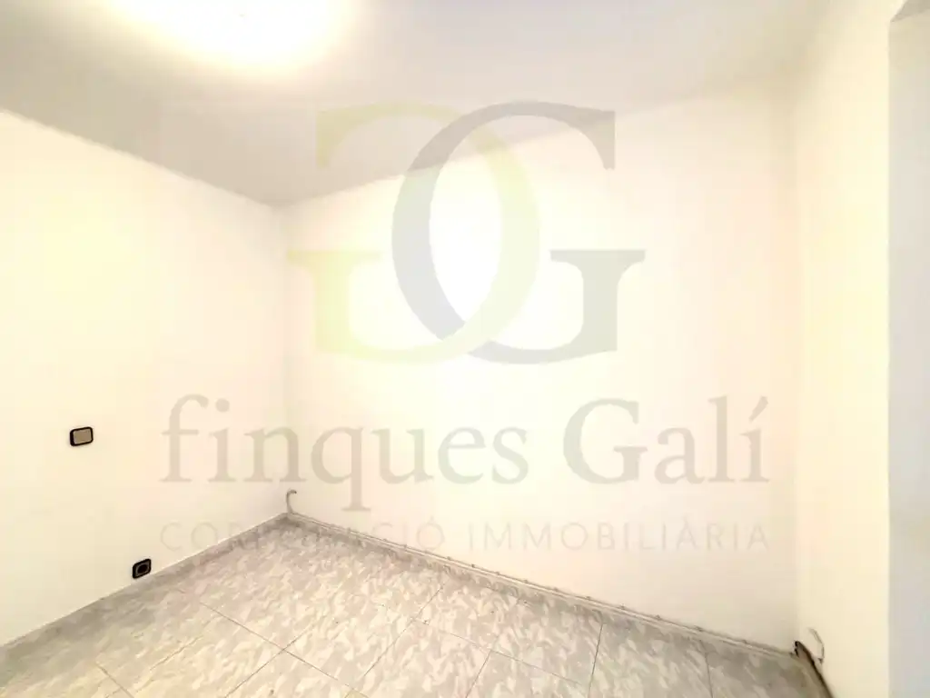 Flat for sale in Manresa  with Terrace, Storage room and Oven