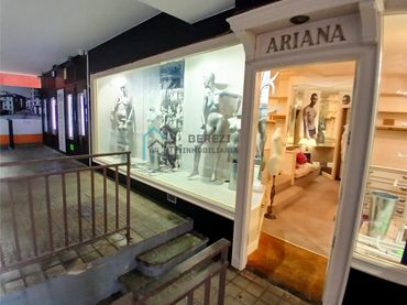 Locale commerciale in vendita a Etxebarria-Tar Kresentzi Kalea