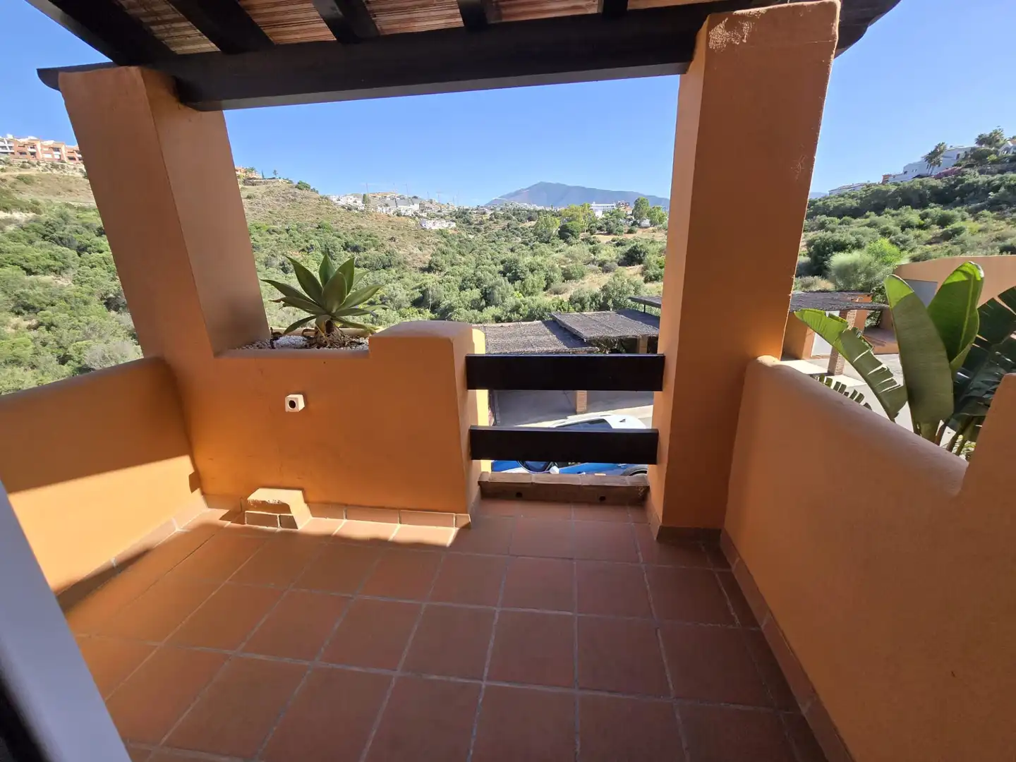Terraza de Casa adosada en venta en Benahavís con Aire acondicionado, Jardín privado y Terraza