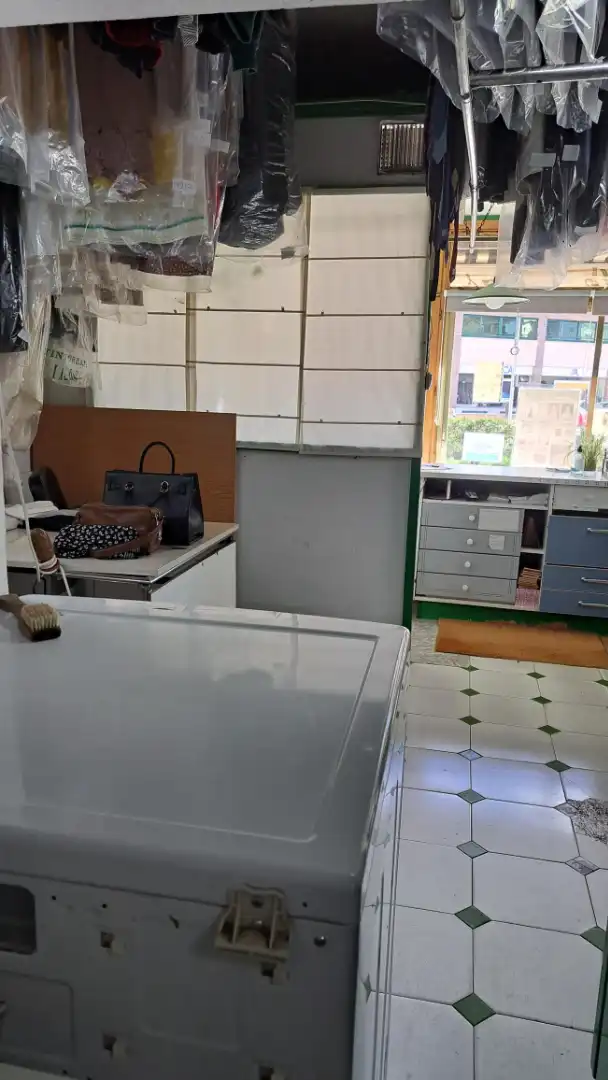 Local en venda en Las Rozas de Madrid amb Moblat i Alarma