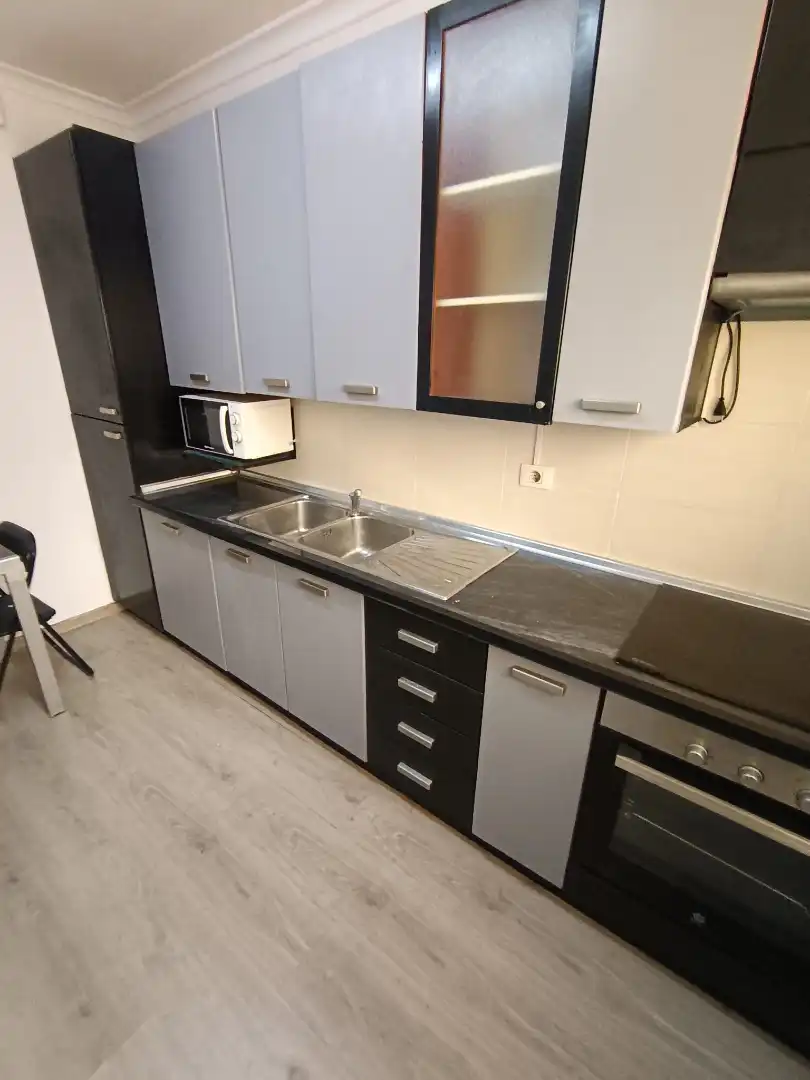 Cuina de Dúplex de lloguer en Adeje amb Moblat, Forn i Rentadora