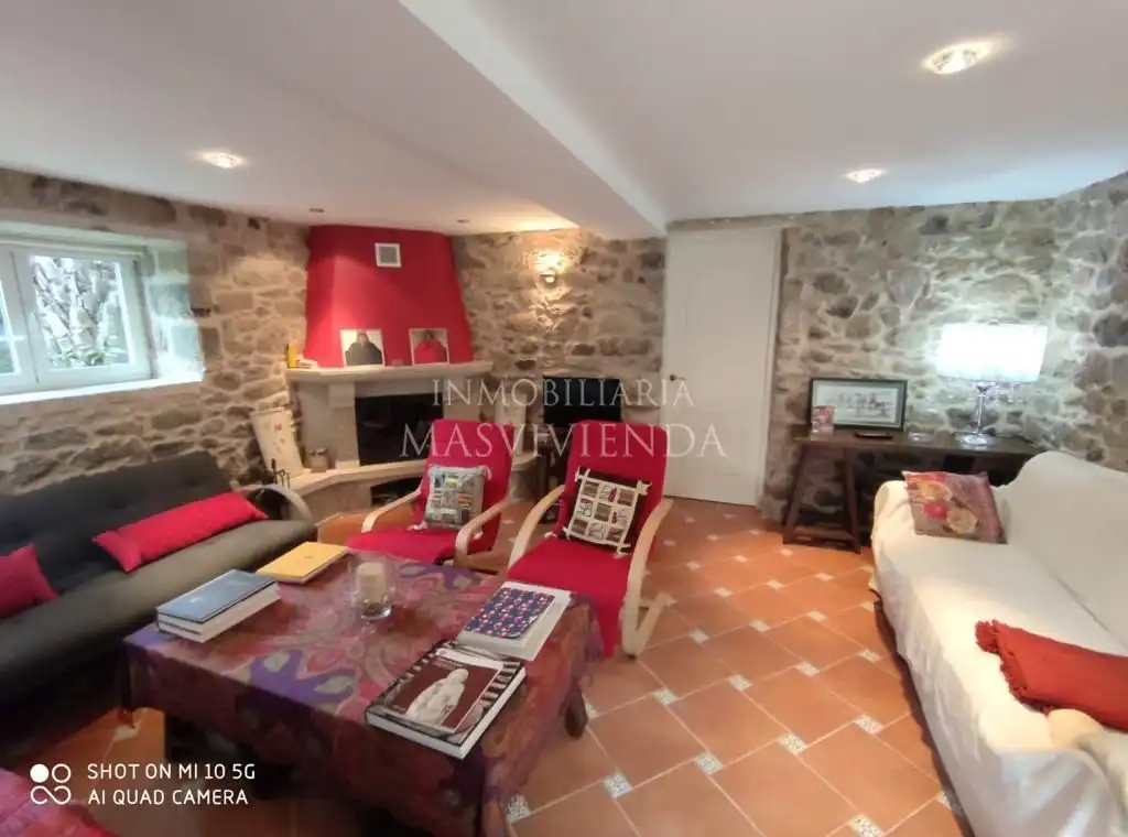 Casa o xalet en venda en Moraña amb Calefacció i Jardí privat