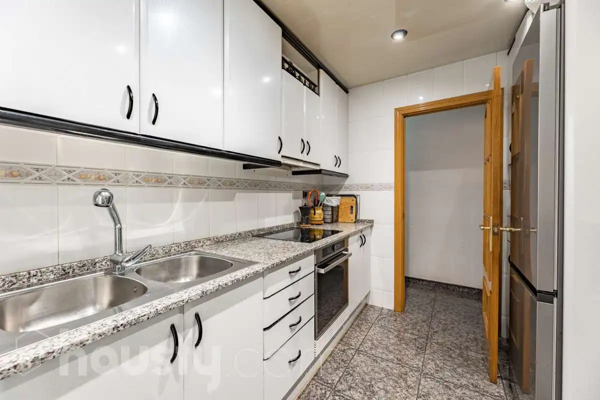 Cocina de Piso en venta en Vilafranca del Penedès con Calefacción, Trastero y Balcón
