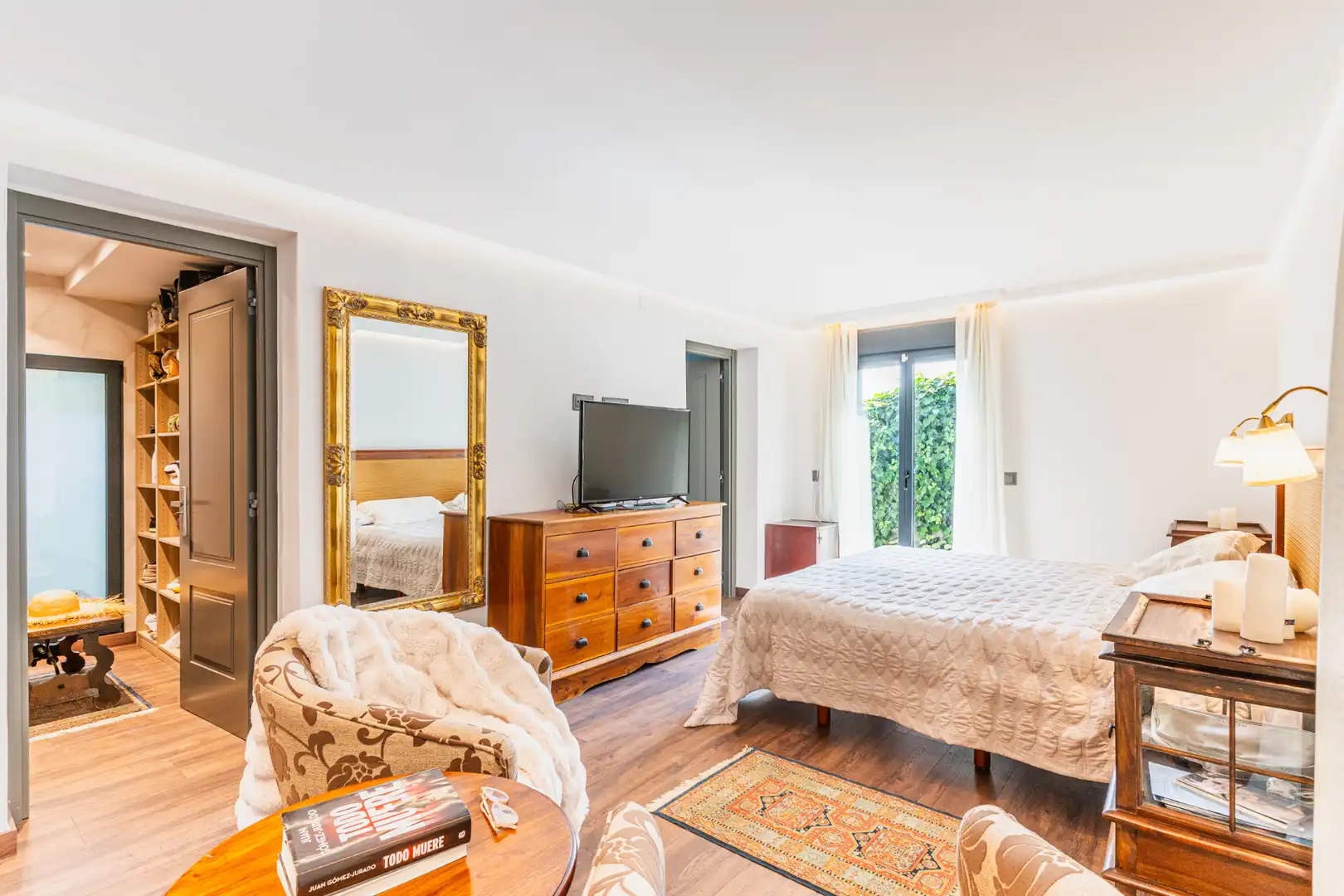 Bedroom of Houses for sale in Majadahonda  with Air Conditioner, Heating and Private garden