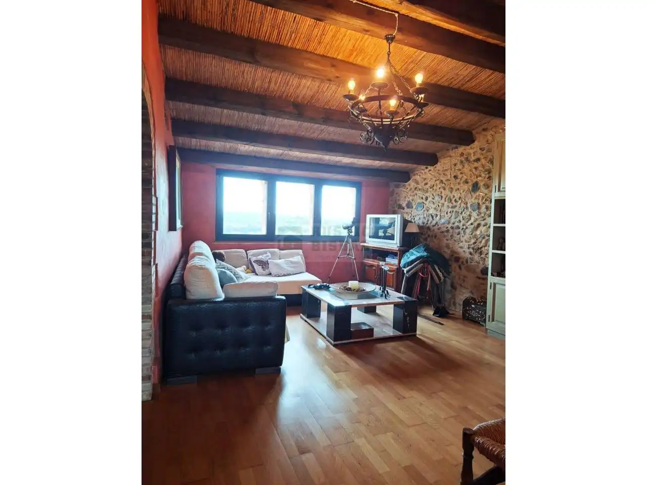 Sala de estar de Finca rústica en venta en Corçà con Aire acondicionado, Calefacción y Terraza