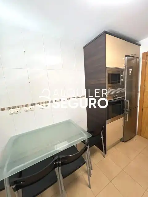 Kitchen of Flat for rent in Getafe  with Air Conditioner, Heating and Storage room