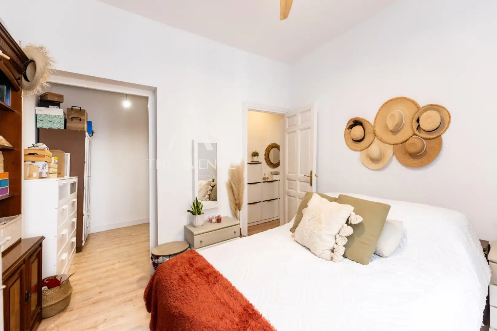 Piso en venta en Calle SAN BERNARDINO, Universidad - Malasaña