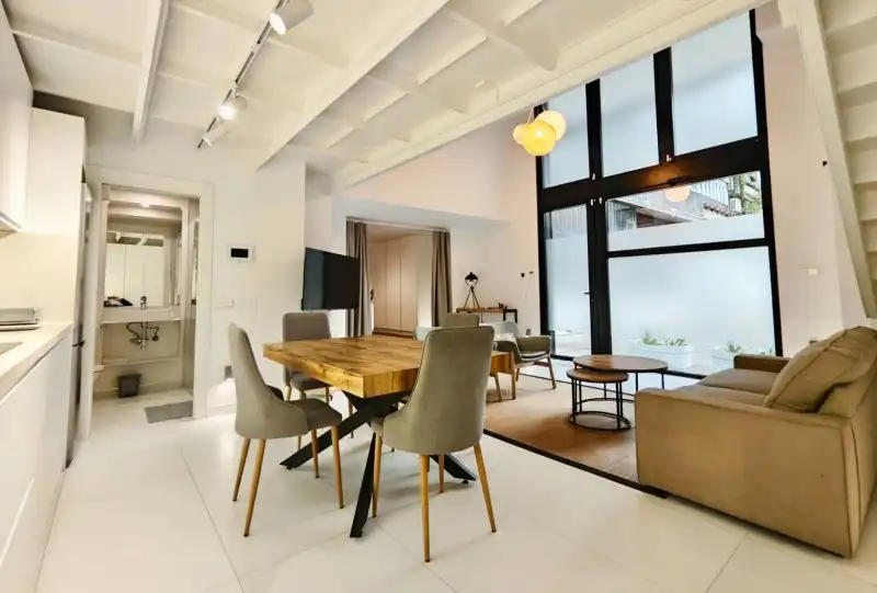 Wohnzimmer von Wohnung zur Miete in Madrid mit Klimaanlage, Heizung und Privatgarten