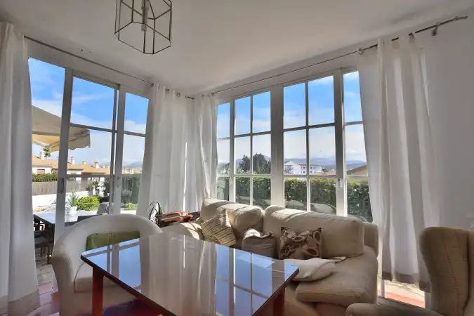Sala de estar de Casa o chalet en venta en Ronda con Aire acondicionado, Calefacción y Jardín privado