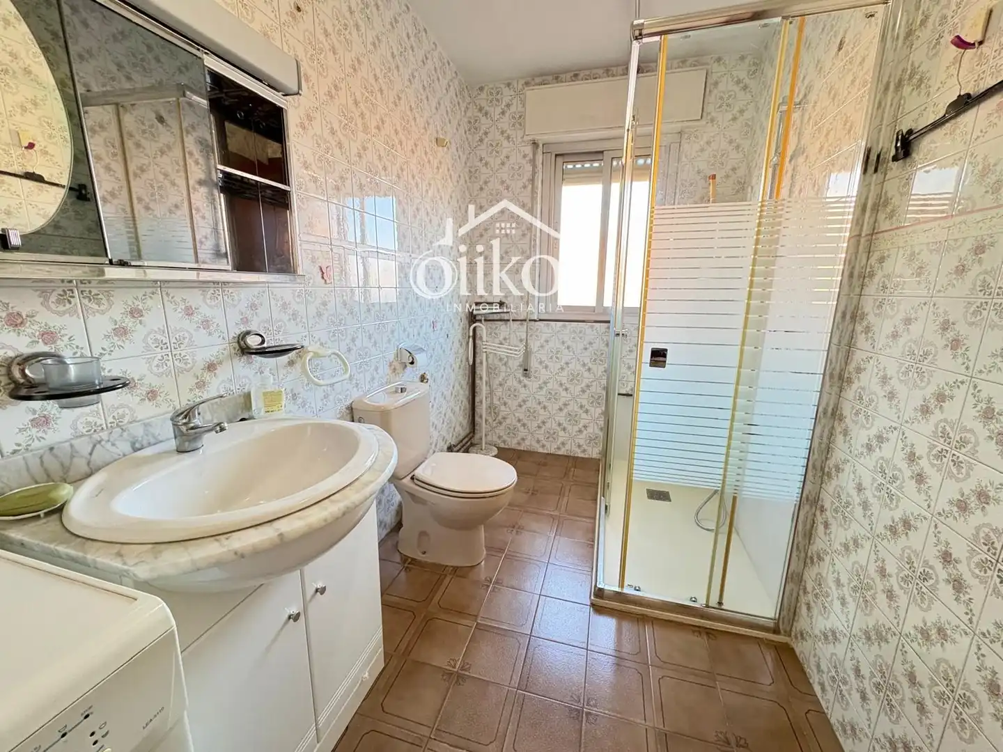 Baño de Ático en venta en Salamanca con Calefacción, Terraza y Balcón
