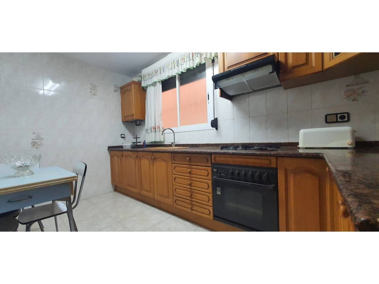 Kitchen of Flat for sale in Vilanova i la Geltrú  with Heating, Private garden and Balcony