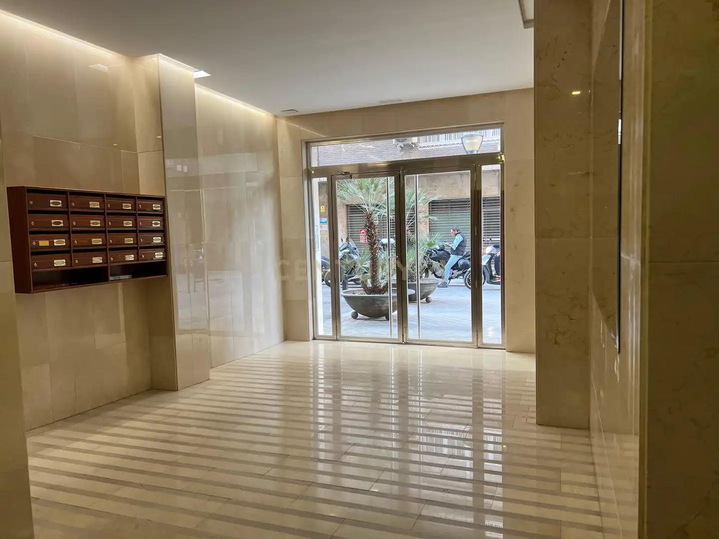 Apartament de lloguer en Granada amb Aire condicionat, Moblat i Forn