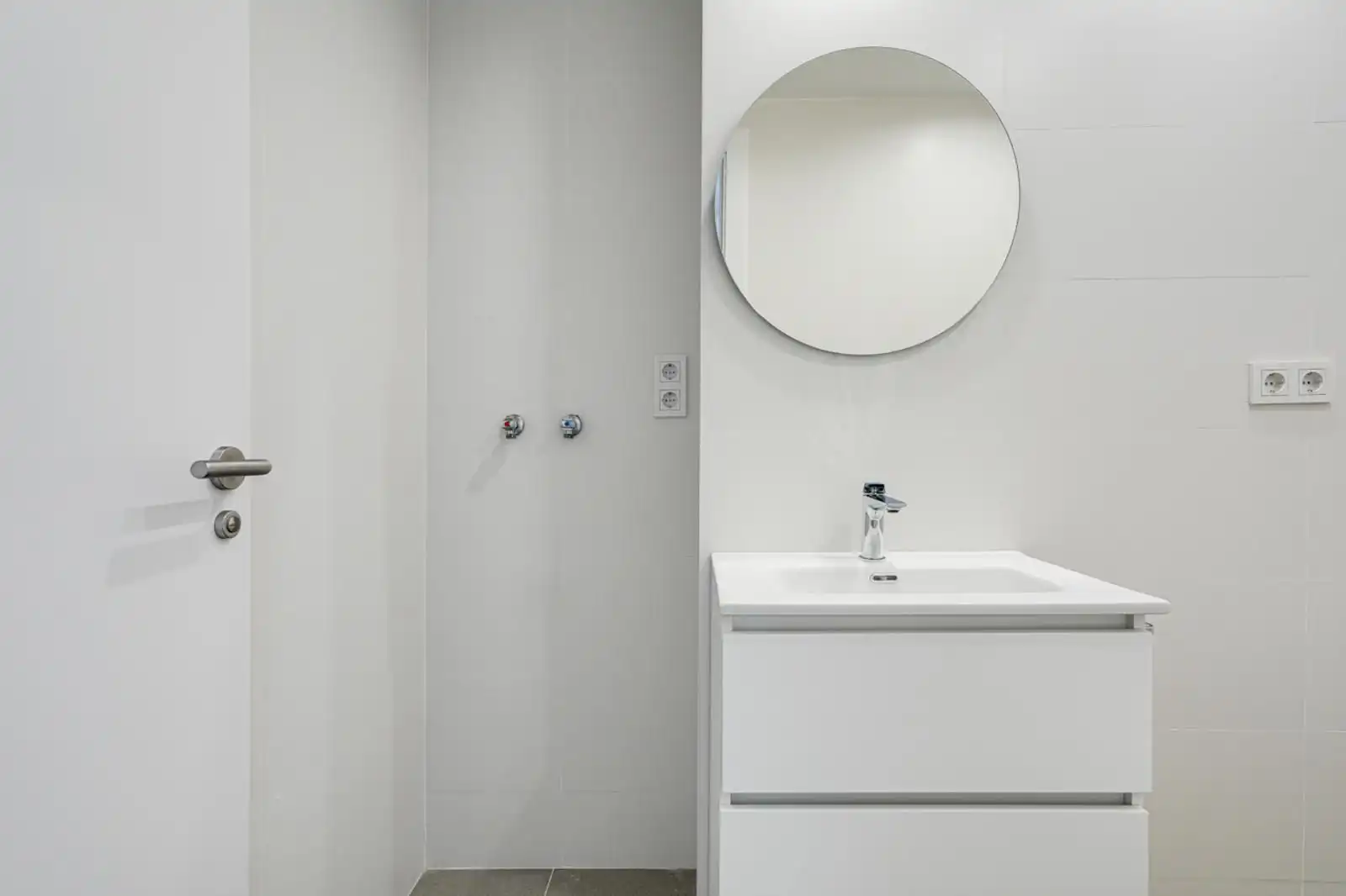Baño de Piso en venta en L'Hospitalet de Llobregat con Calefacción, Terraza y Horno