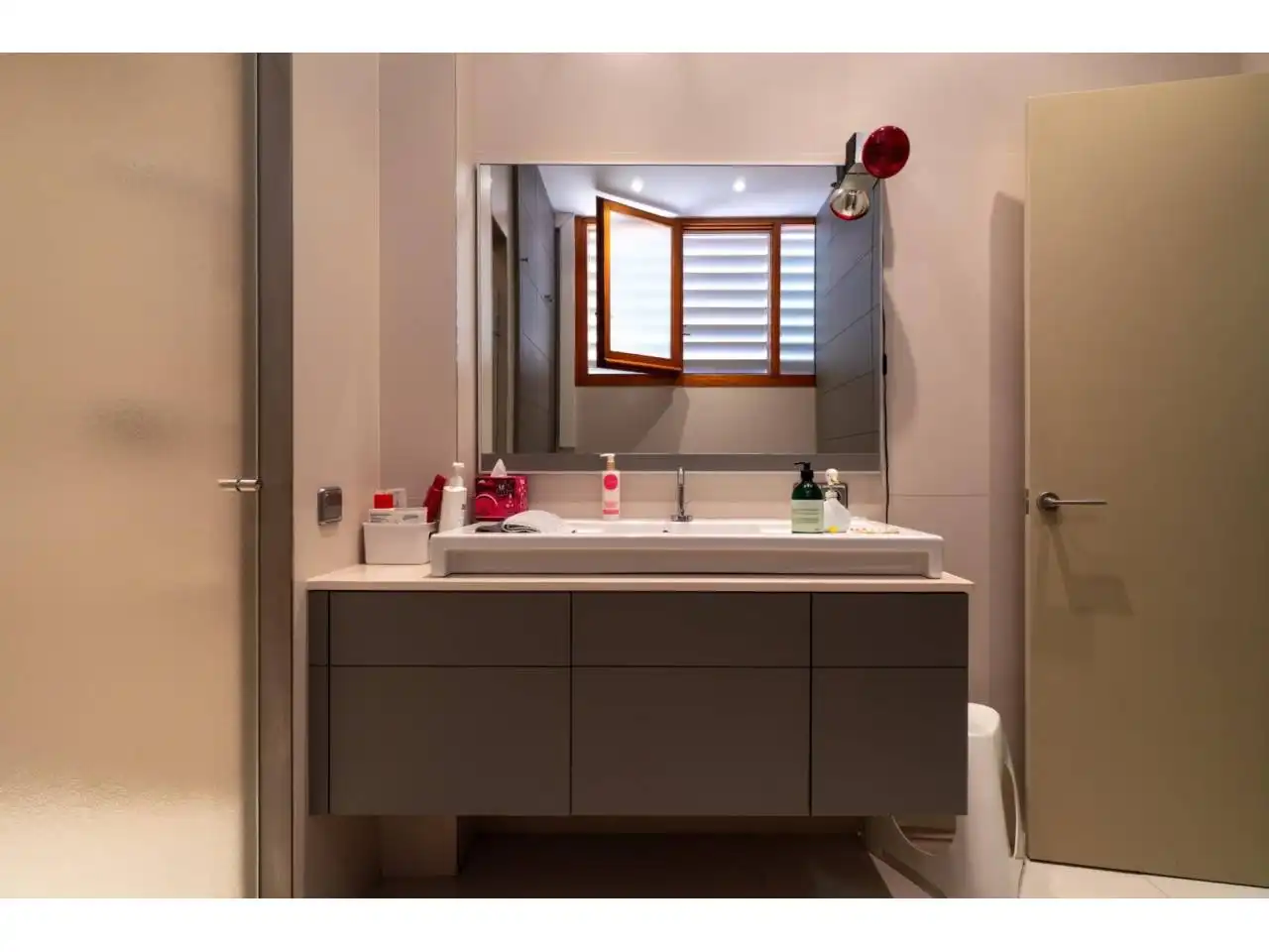 Bathroom of Houses for sale in Banyoles  with Air Conditioner, Heating and Private garden
