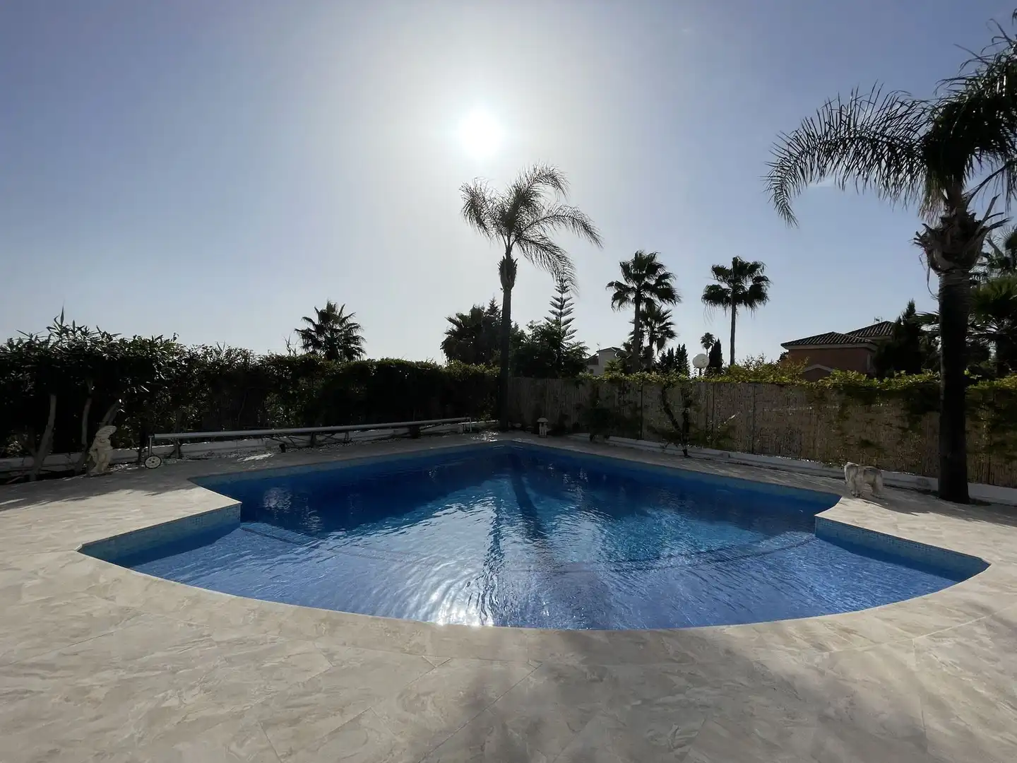 Swimming pool of Houses for sale in Estepona  with Air Conditioner, Private garden and Terrace