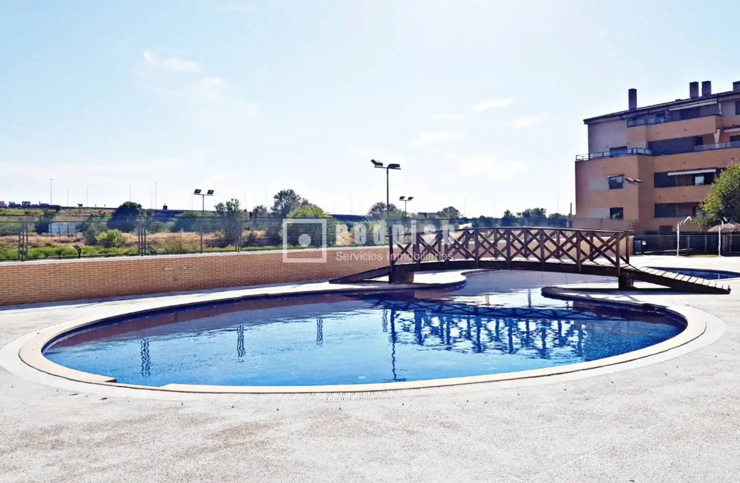 Schwimmbecken von Wohnung zum Verkauf in Alcorcón mit Klimaanlage, Heizung und Privatgarten