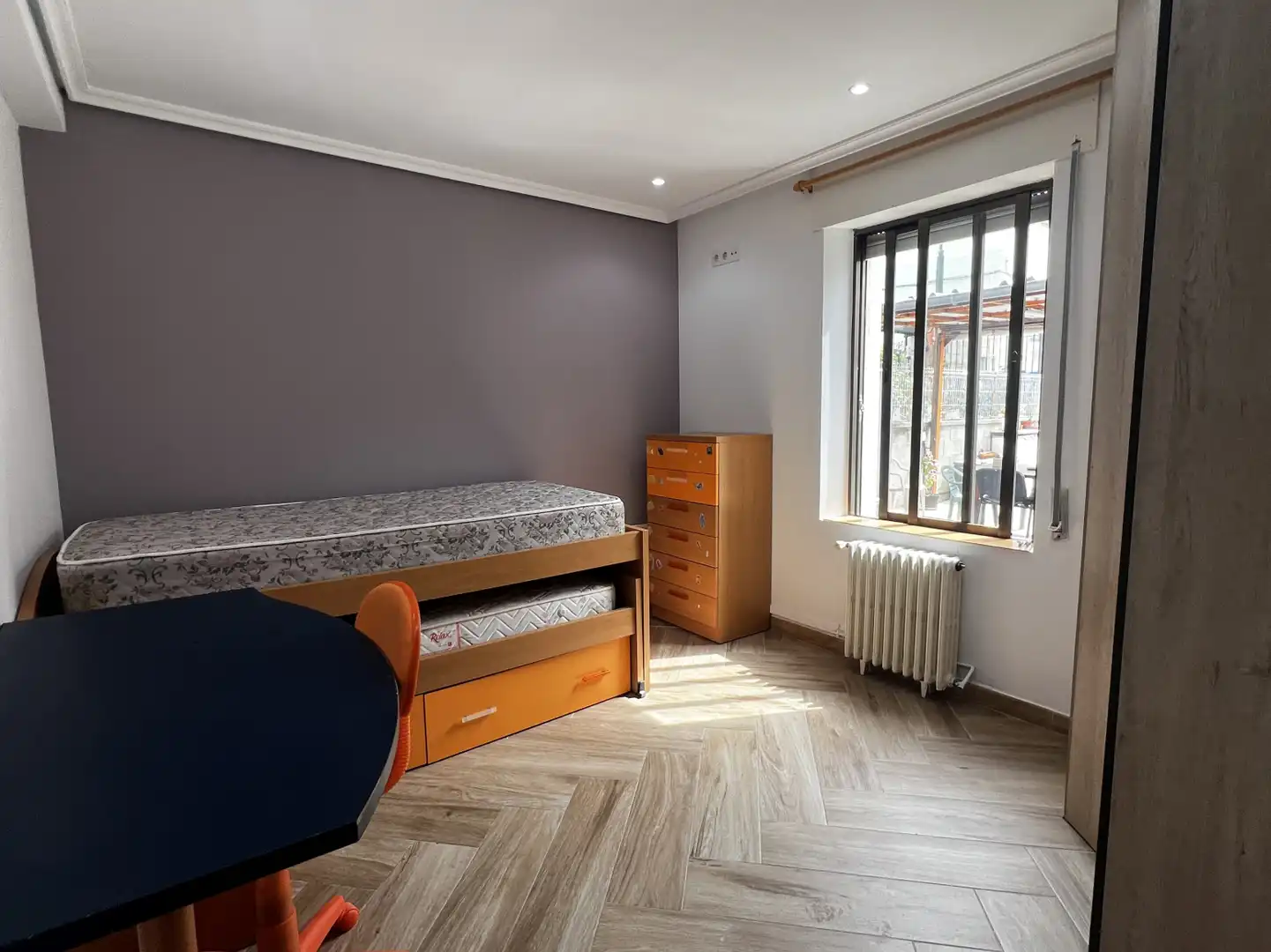 Bedroom of Detached homes for sale in Torrelavega   with Heating, Private garden and Parquet flooring