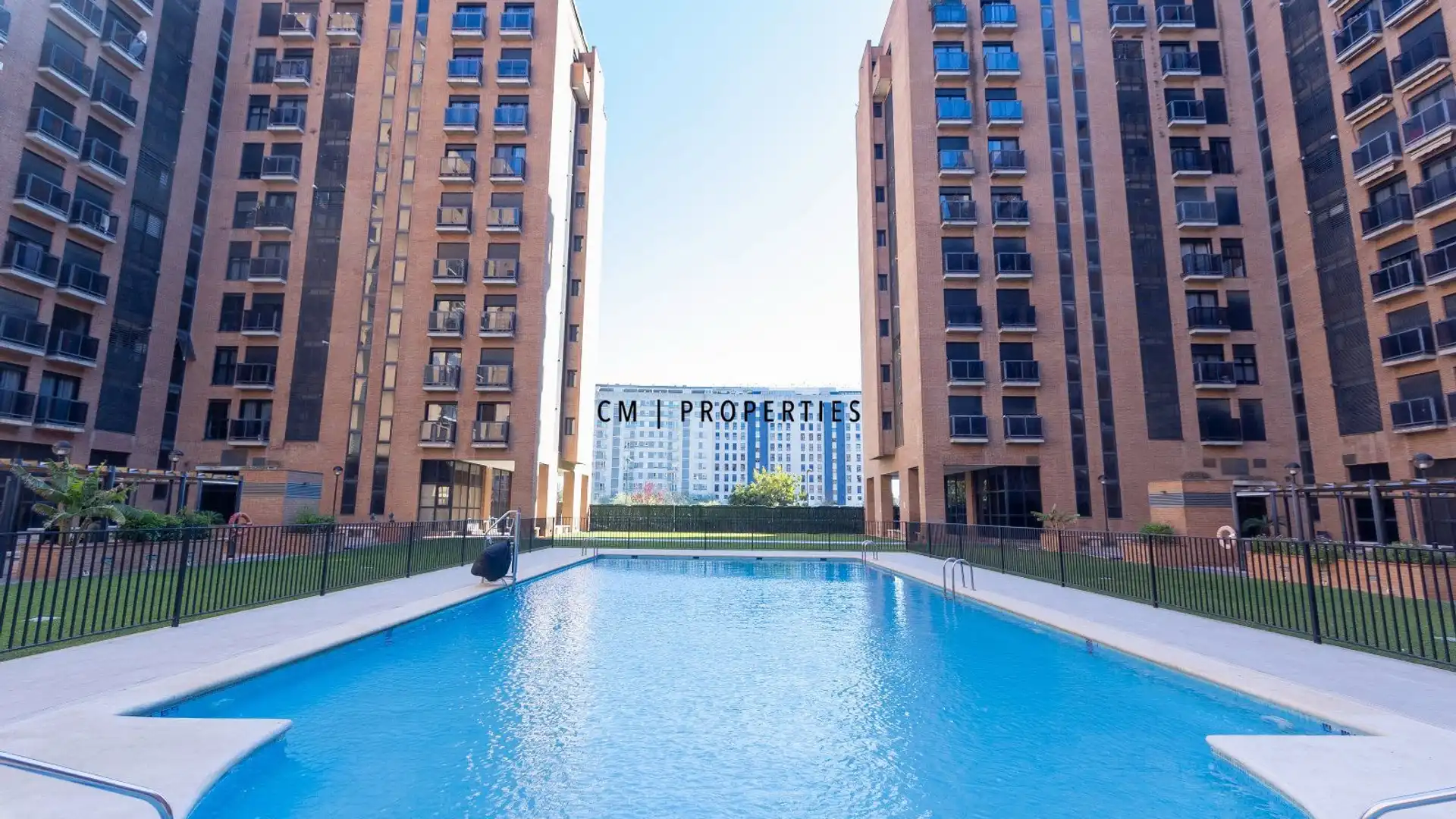 Swimming pool of Flat for rent in  Valencia Capital  with Heating, Terrace and Swimming Pool