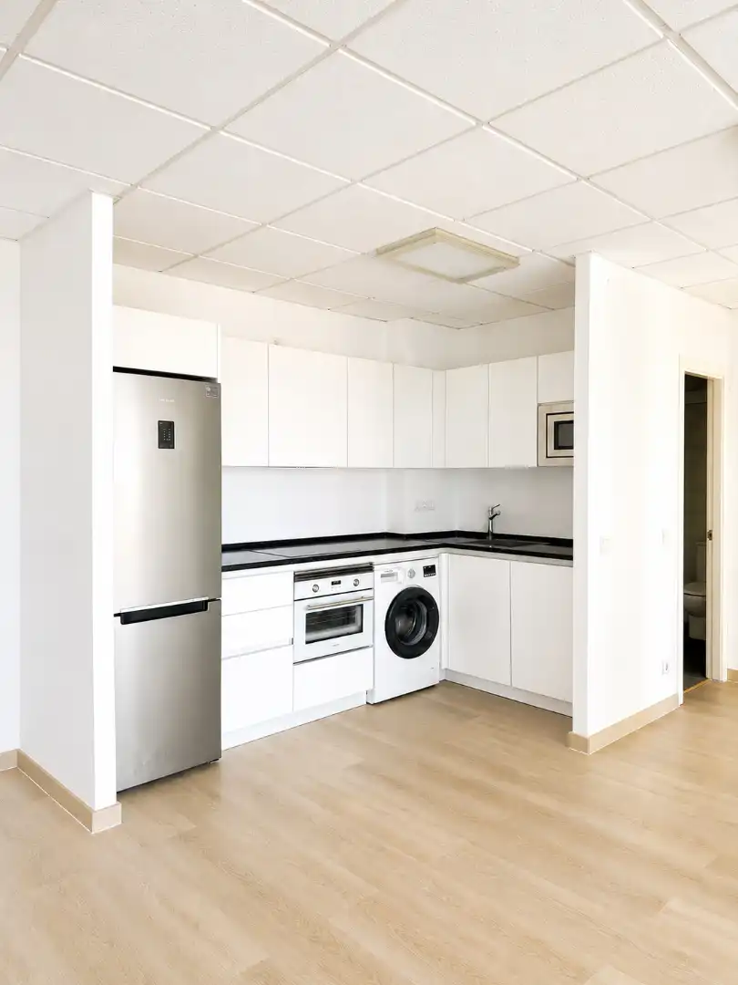 Kitchen of Flat for sale in San Sebastián de los Reyes  with Air Conditioner, Heating and Parquet flooring