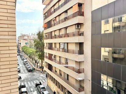 Vista exterior de Àtic en venda en Alicante / Alacant amb Calefacció i Balcó