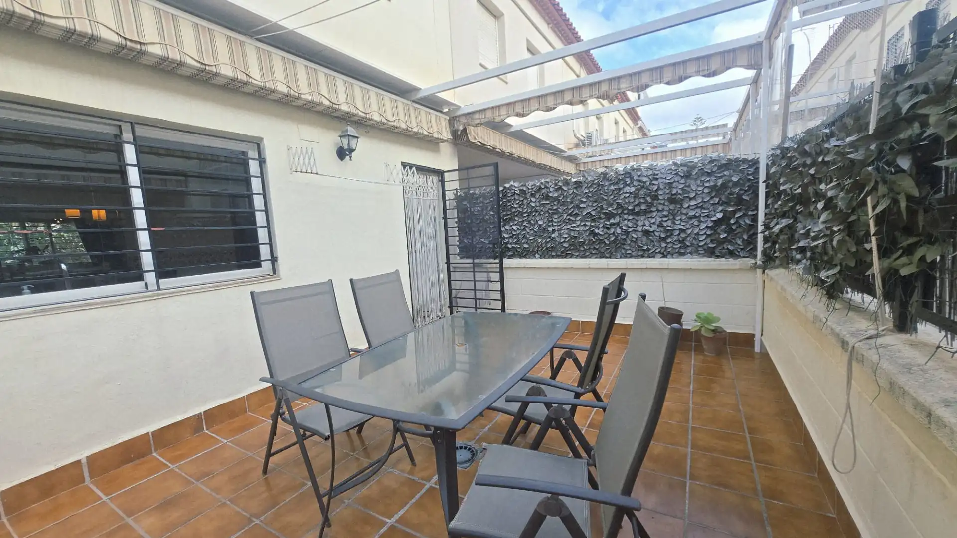 Reihenhaus mit Terrasse zum Verkauf in Avenida del Golf, imagen 7