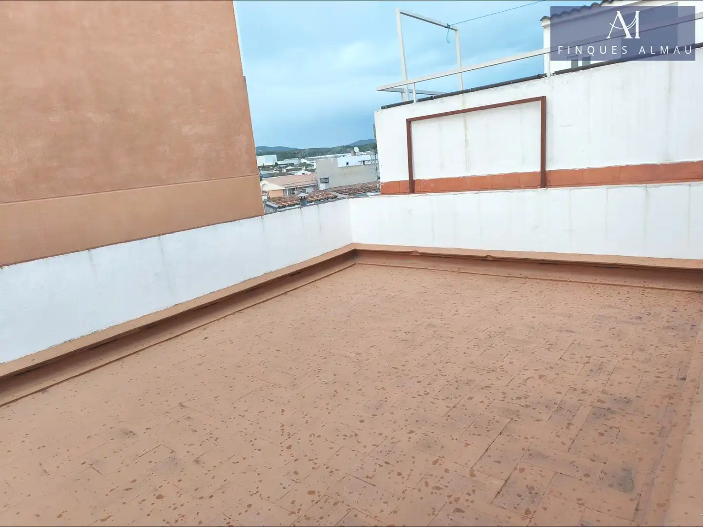 Piso en venta en Carrer ROGER DE LLURIA, 3, Les Roquetes