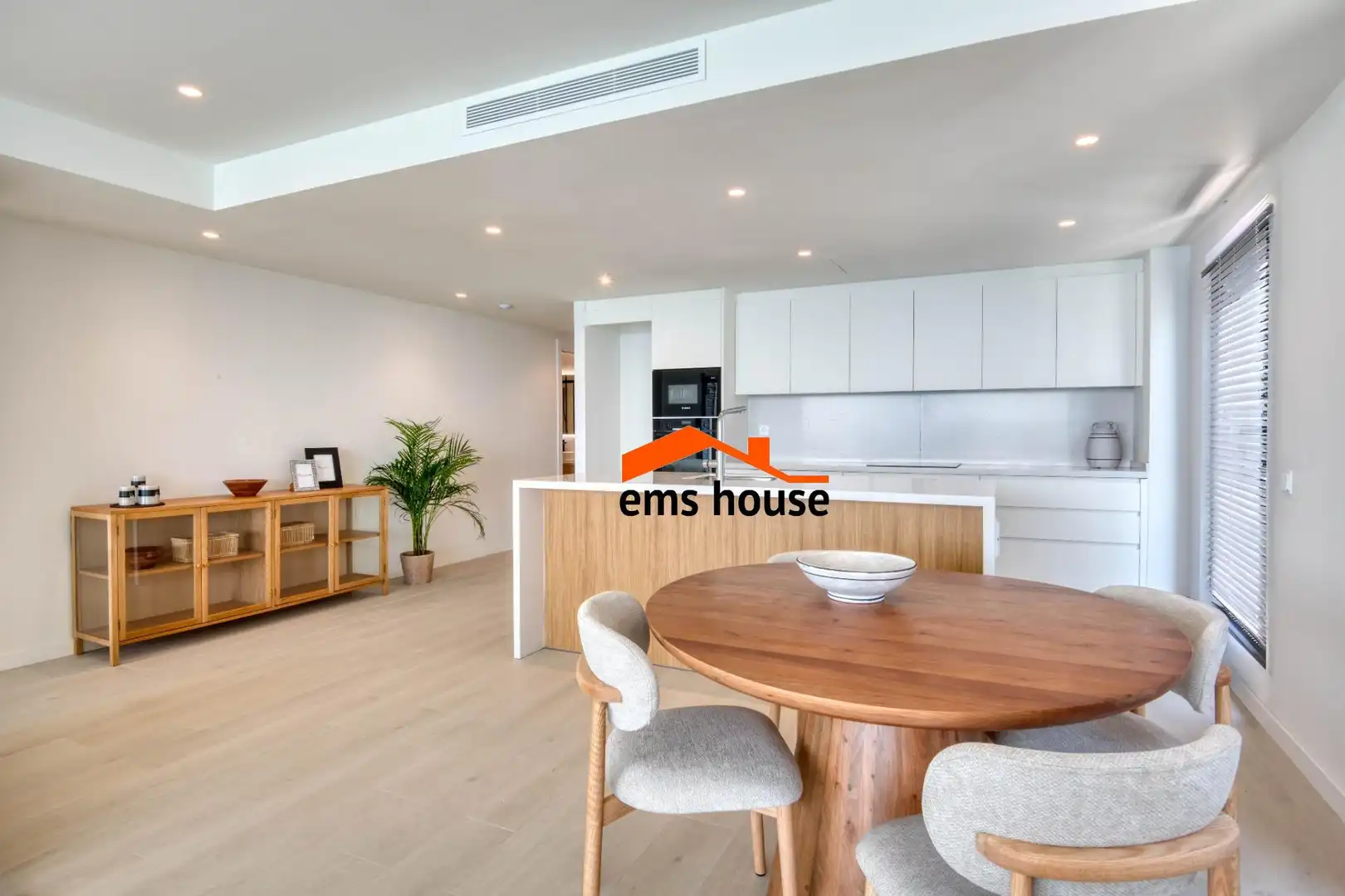 Comedor de Apartamento en venta en Calonge i Sant Antoni con Aire acondicionado, Calefacción y Jardín privado