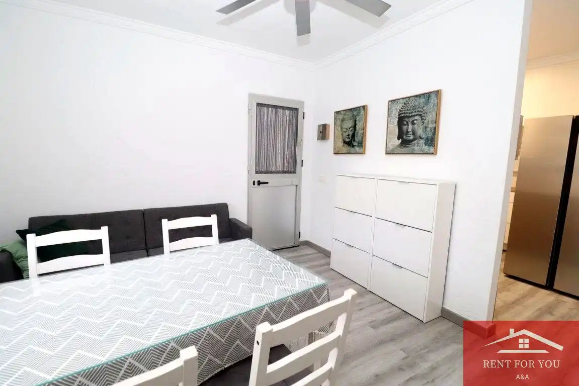 Dormitori de Casa o xalet de lloguer en Coín amb Aire condicionat, Terrassa i Moblat