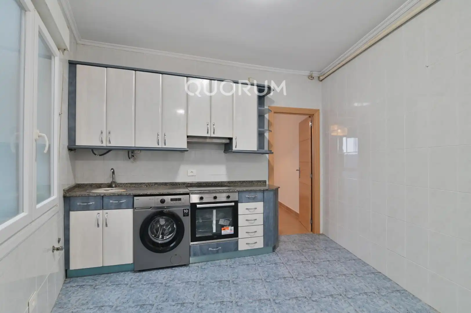 Kitchen of Flat for sale in Getxo   with Heating