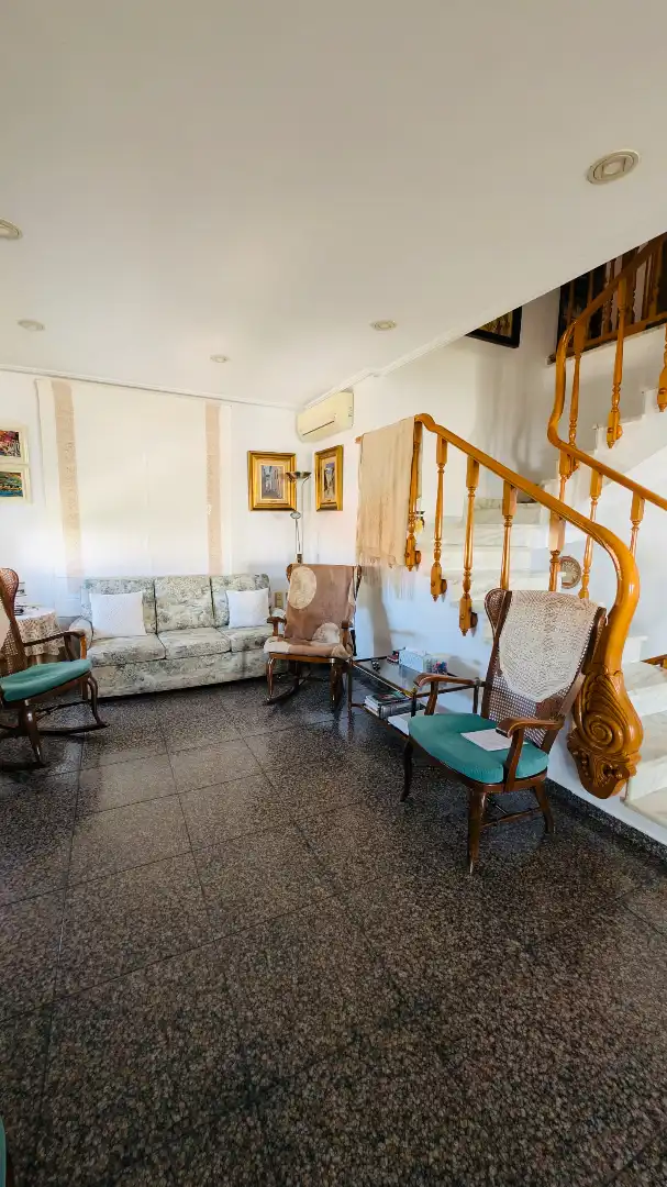 Sala d'estar de Casa o xalet en venda en Oliva amb Aire condicionat, Calefacció i Jardí privat