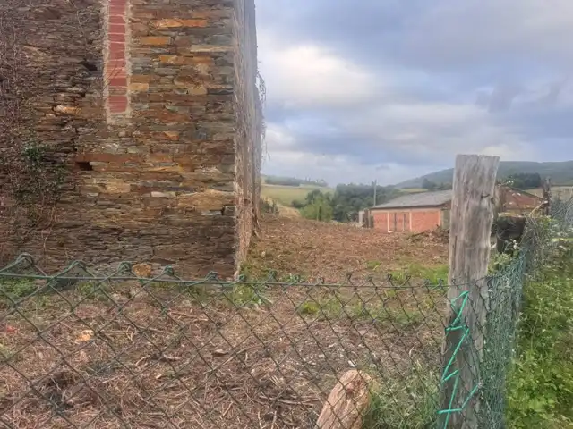 Country homes for sale in Trabada