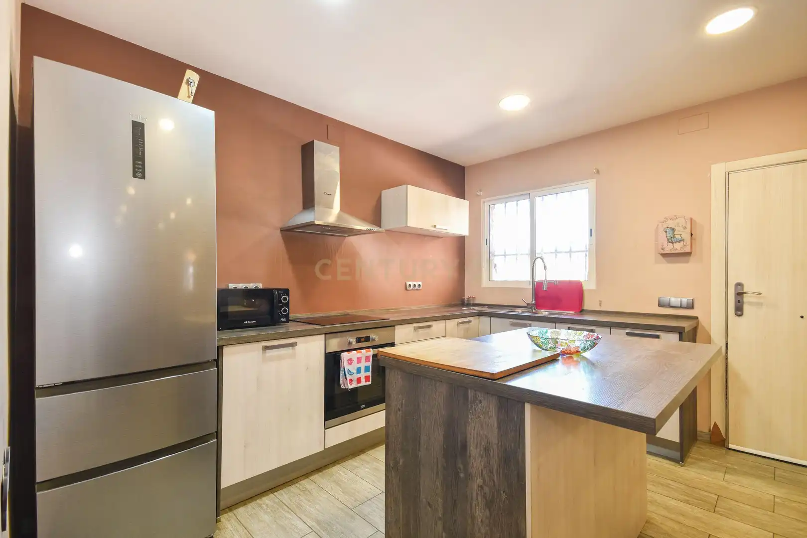 Kitchen of Houses for sale in Sant Vicenç Dels Horts  with Air Conditioner, Private garden and Storage room