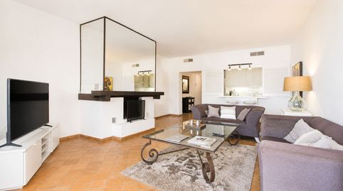 Foto 5 de Apartamento en venta en Puerto Banús, Marbella