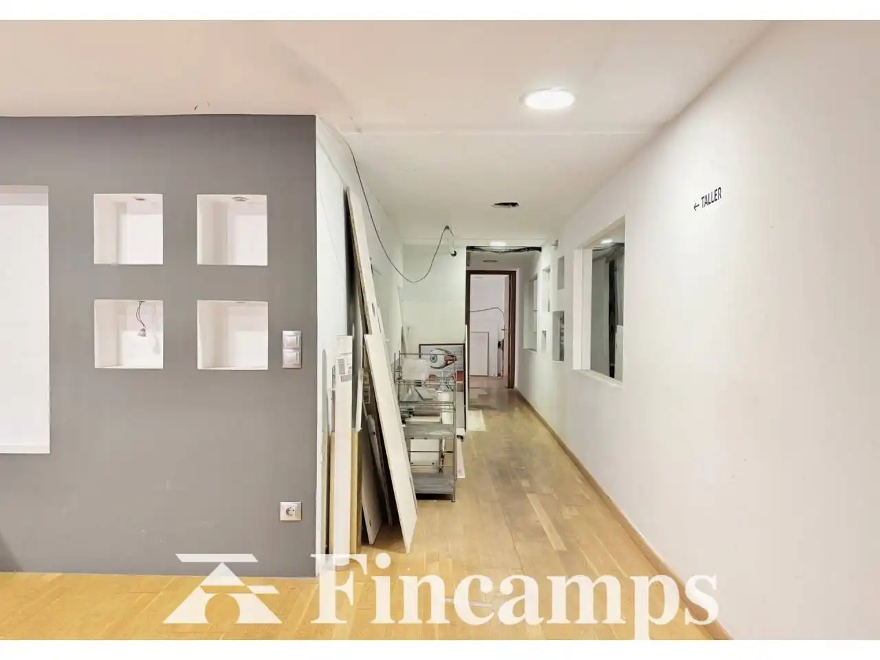 Commercial properties for rent in Sabadell  with Air Conditioner and Alarm