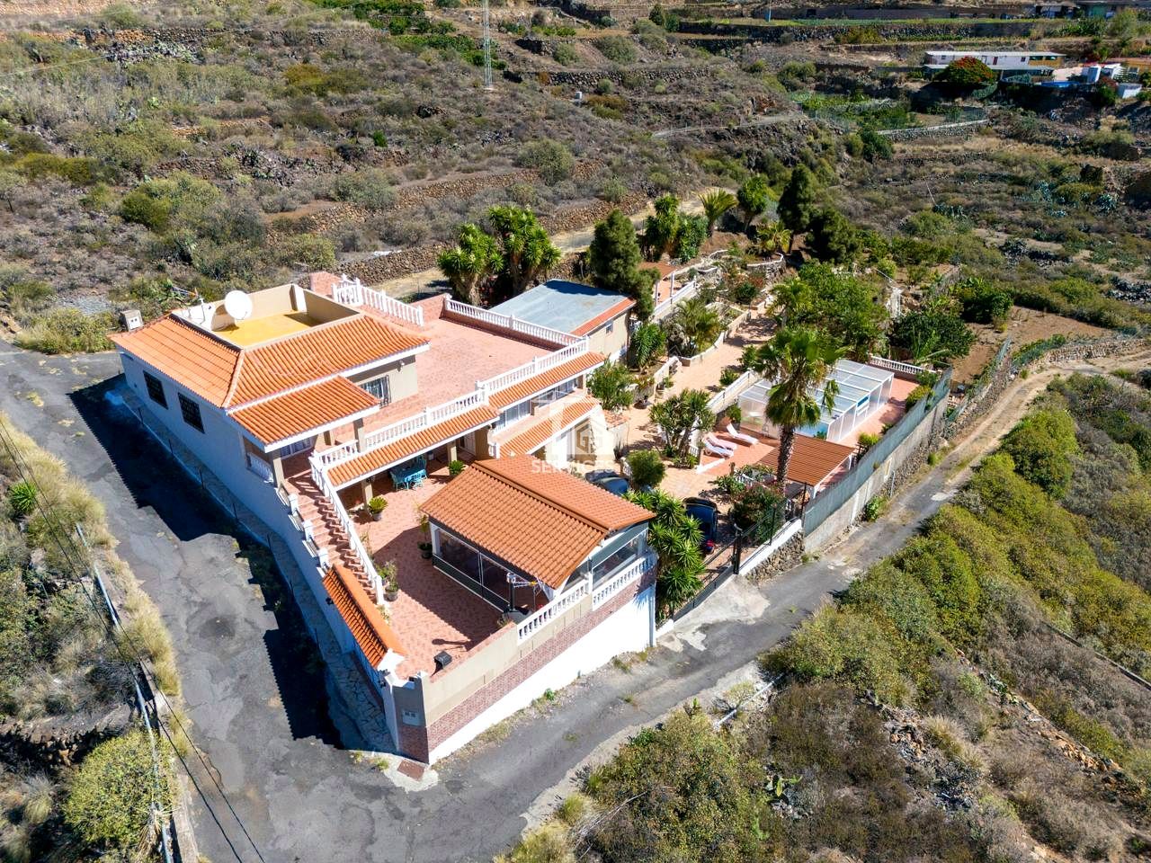 Vista exterior de Casa o xalet en venda en Candelaria amb Aire condicionat, Jardí privat i Terrassa