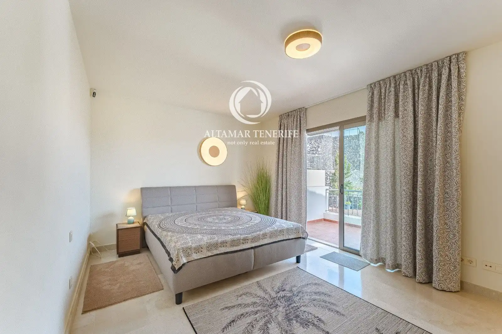 Apartamento con piscina en venta en de los Acantilados, imagen 16