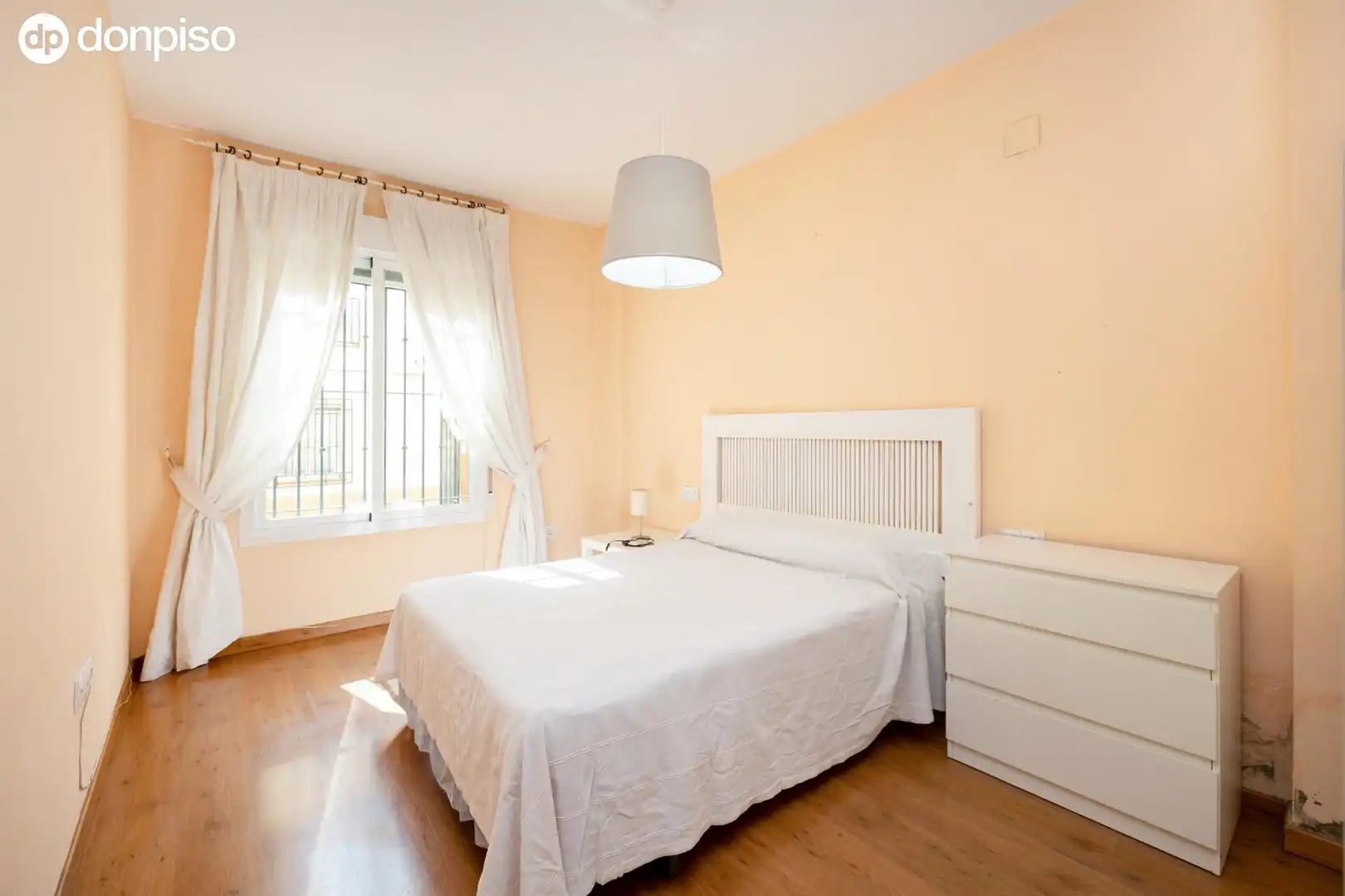 Habitación de Apartamento en venta en Villa de Otura con Aire acondicionado, Terraza y Balcón