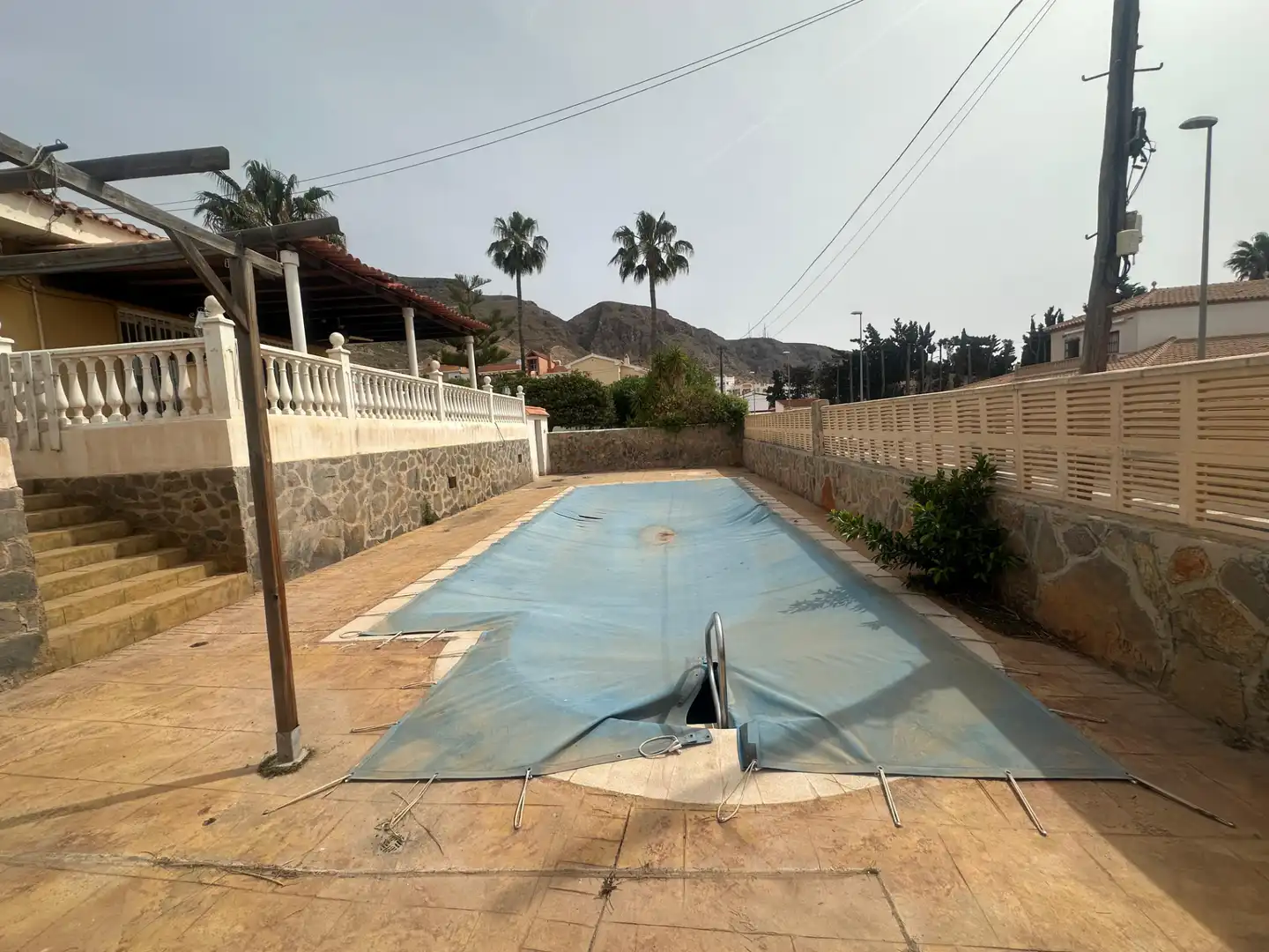 Swimming pool of Houses for sale in Roquetas de Mar