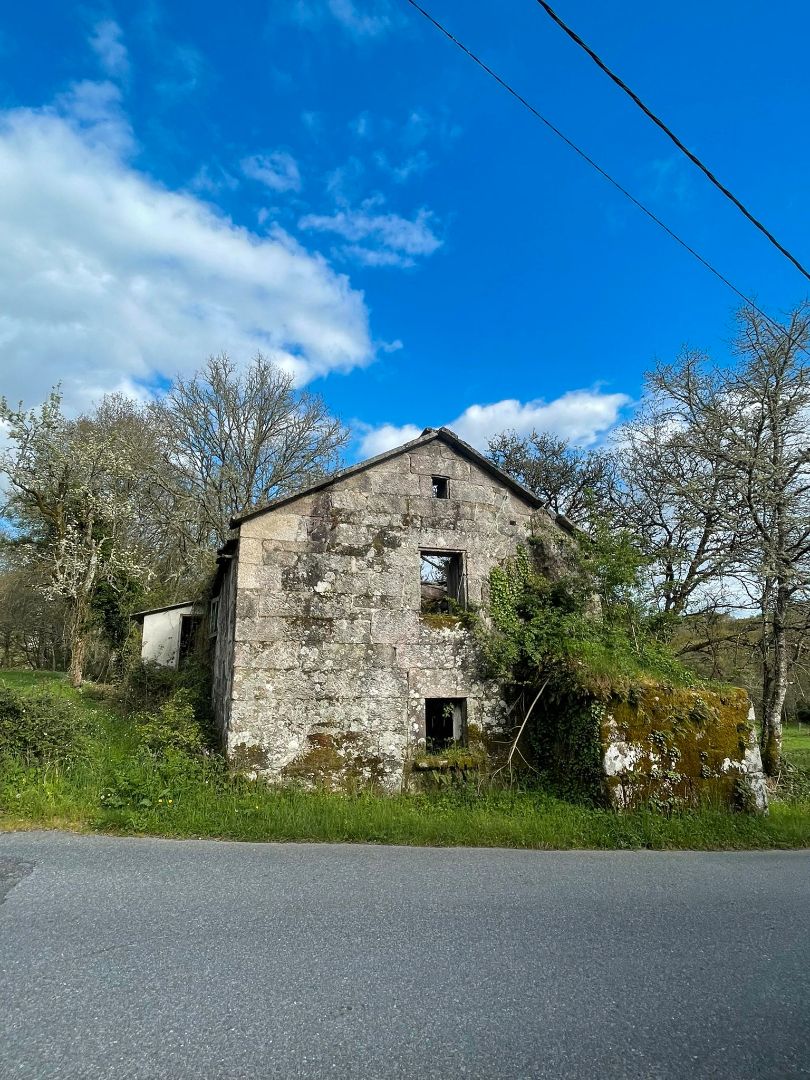 Exterior view of Country house for sale in O Irixo  with Private garden and Balcony