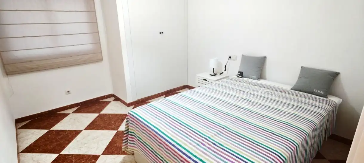 Bedroom of Flat for rent in Málaga  with Furnished, Oven and Washing machine