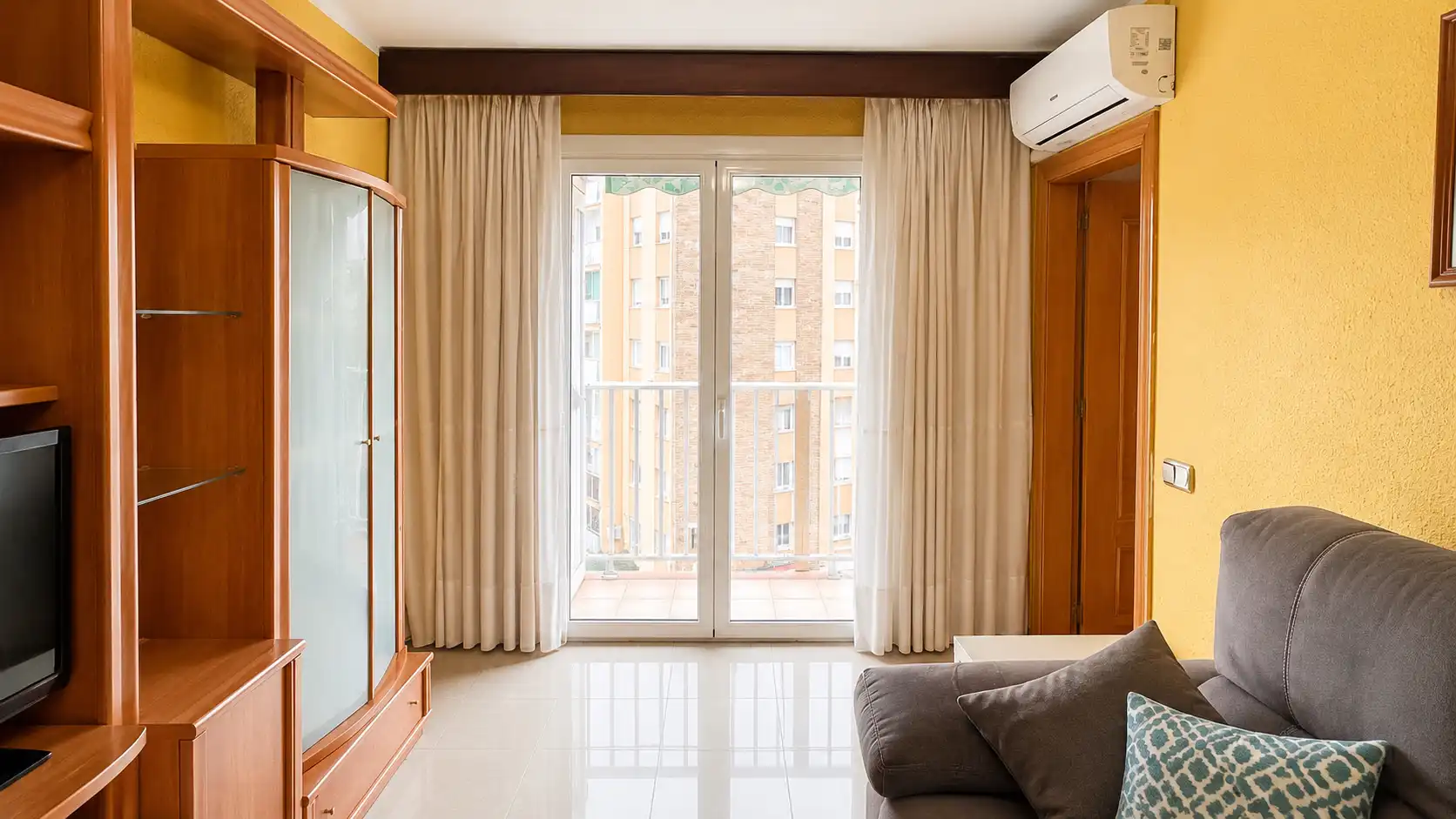 Terraza de Piso en venta en Cerdanyola del Vallès con Aire acondicionado, Trastero y Horno