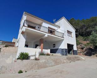 Vista exterior de Casa o xalet en venda en Vallirana amb Jardí privat, Terrassa i Traster