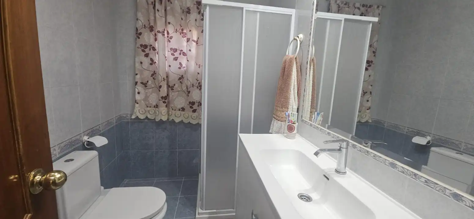 Bathroom of Houses for sale in Molina de Segura