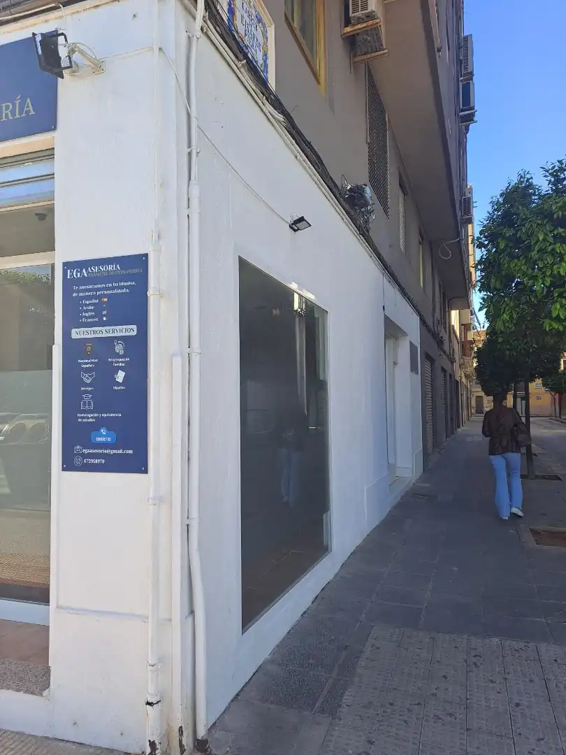 Vista exterior de Local de alquiler en Alzira con Alarma