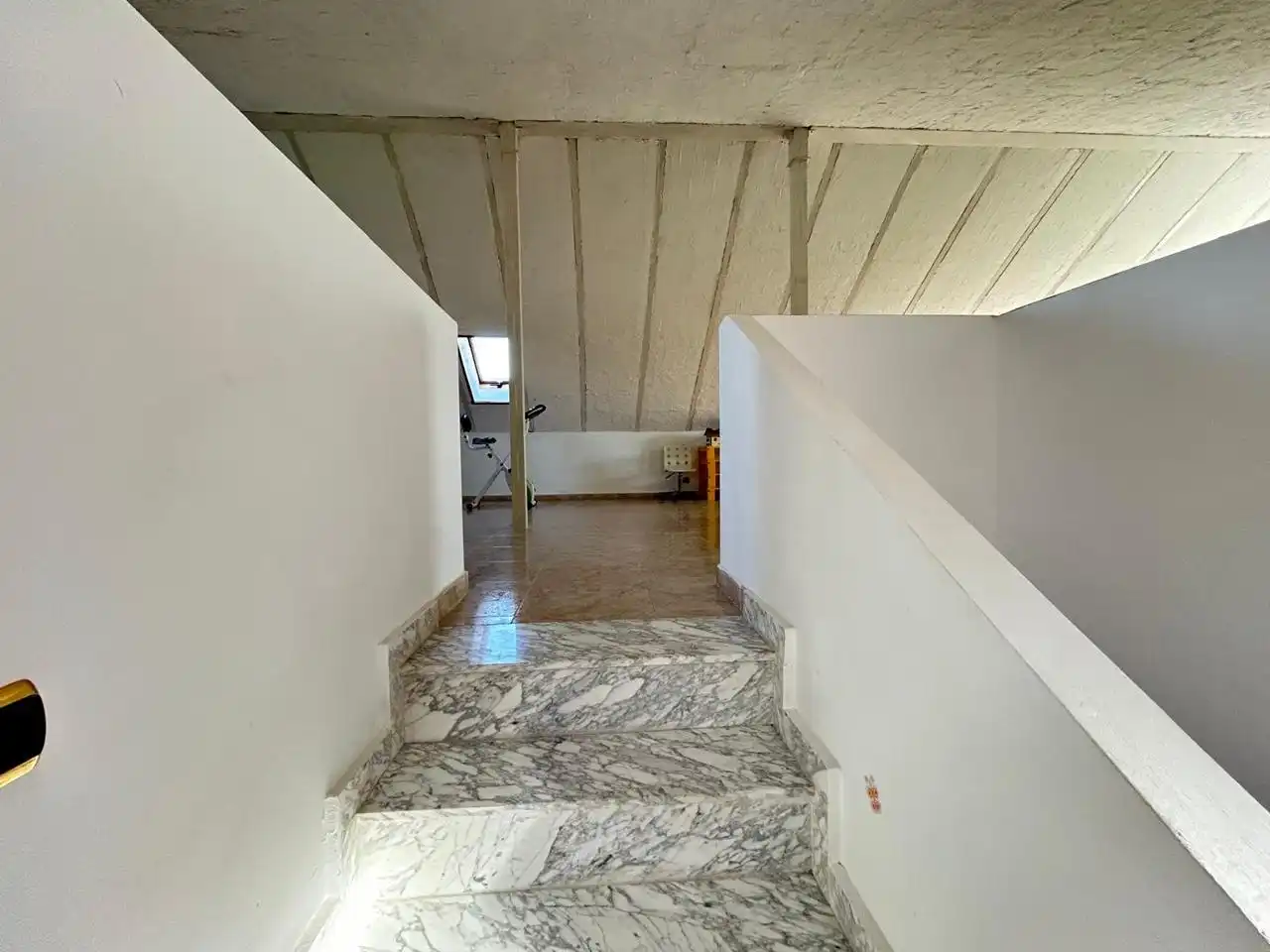 Haus oder Chalet zum Verkauf in El Casar mit Heizung, Privatgarten und Terrasse